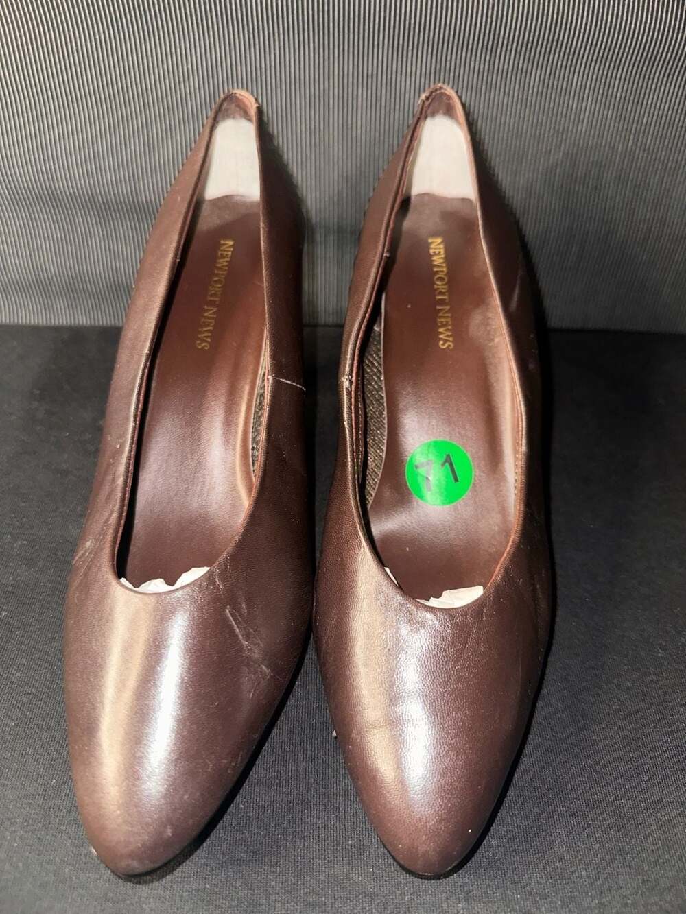 No.71 Newport News Brown Leather Pointed Toe Kitten Heel Pumps